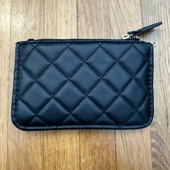 *last chance!!* Black zip wallet with ring - Picture 2 of 14